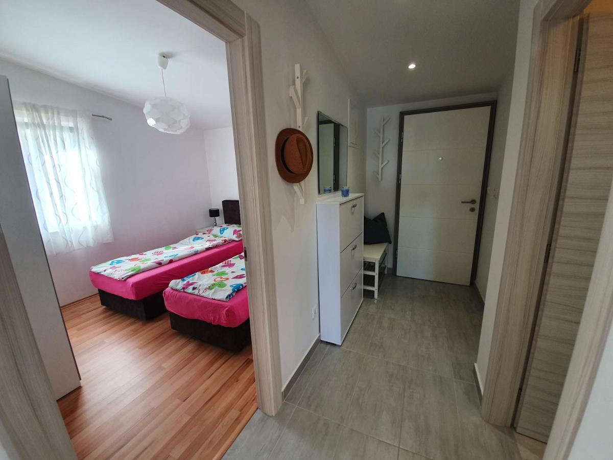 Comfortable Family Apt Iris 20M From Beach In มันเดร ภายนอก รูปภาพ